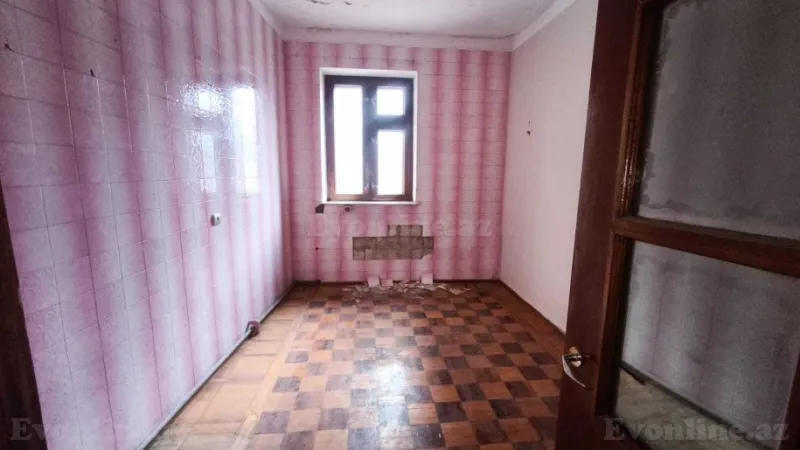 Satılır 3 otaqlı Mənzil Köhnə tikili 90 m² Sahil m. - şəkil 4