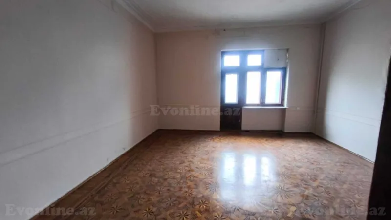 Satılır 3 otaqlı Mənzil Köhnə tikili 90 m² Sahil m. - şəkil 6