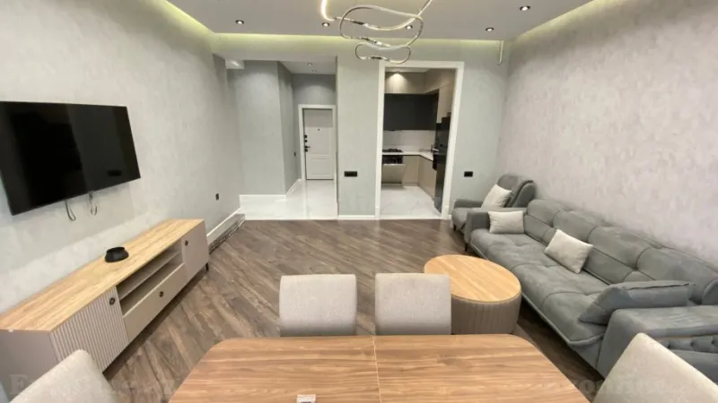 Kirayə verilir 3 otaqlı Mənzil Yeni tikili 120 m² Elmlər Akademiyası m.