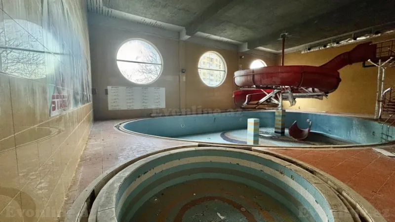 Satılır Obyekt 4473 m² Neftçilər m. - şəkil 9