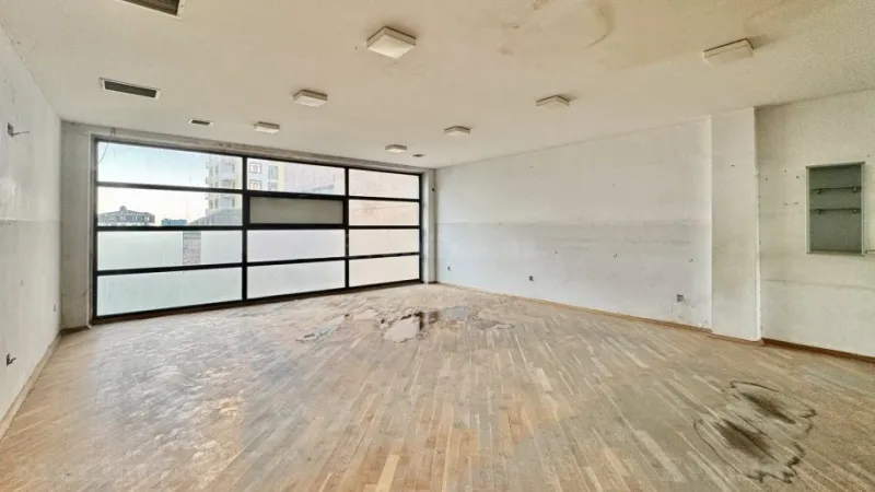 Satılır Obyekt 4473 m² Neftçilər m. - şəkil 13