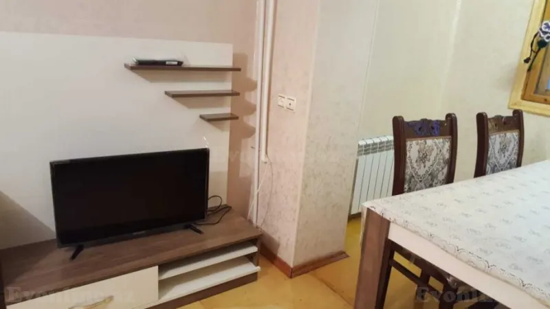 Kirayə verilir 2 otaqlı Mənzil Köhnə tikili 65 m² Gənclik m. - şəkil 4