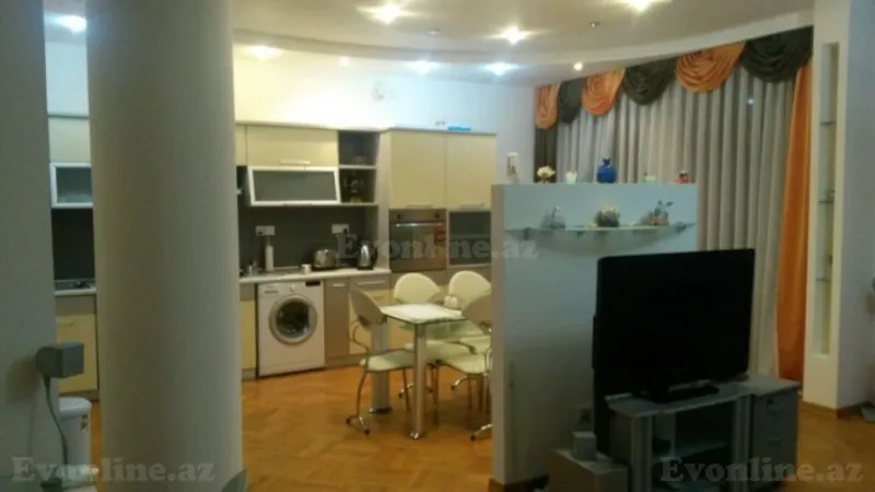 Kirayə verilir 3 otaqlı Mənzil Köhnə tikili 120 m² Sahil m. - şəkil 5