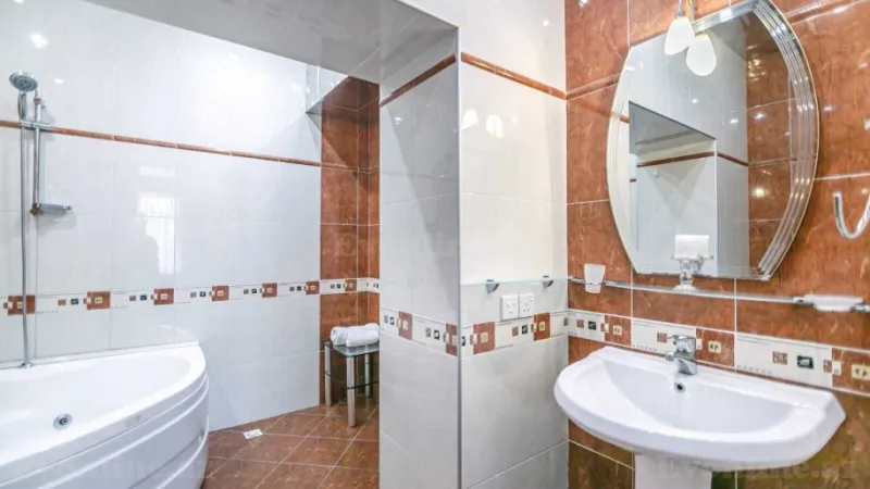 Kirayə verilir 3 otaqlı Mənzil Köhnə tikili 120 m² Sahil m. - şəkil 17