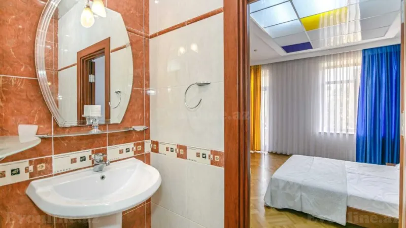 Kirayə verilir 3 otaqlı Mənzil Köhnə tikili 120 m² Sahil m. - şəkil 18