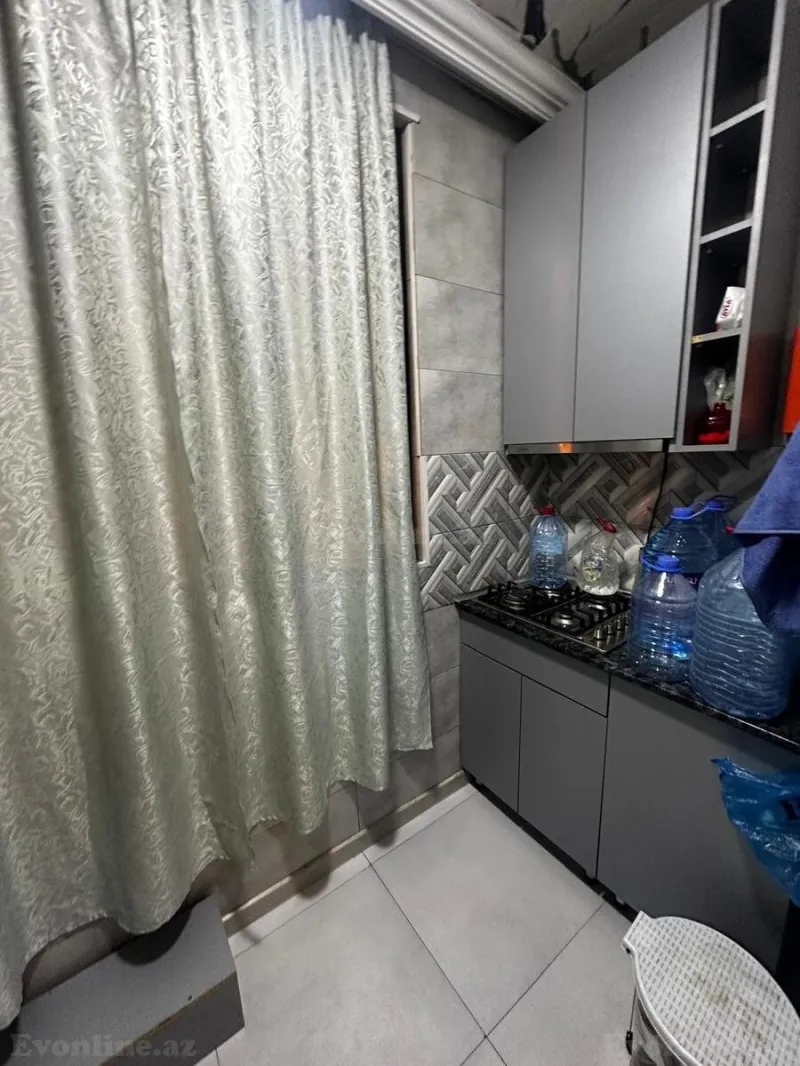 Kirayə verilir 2 otaqlı Mənzil Köhnə tikili 40 m² Memar Əcəmi m. - şəkil 3