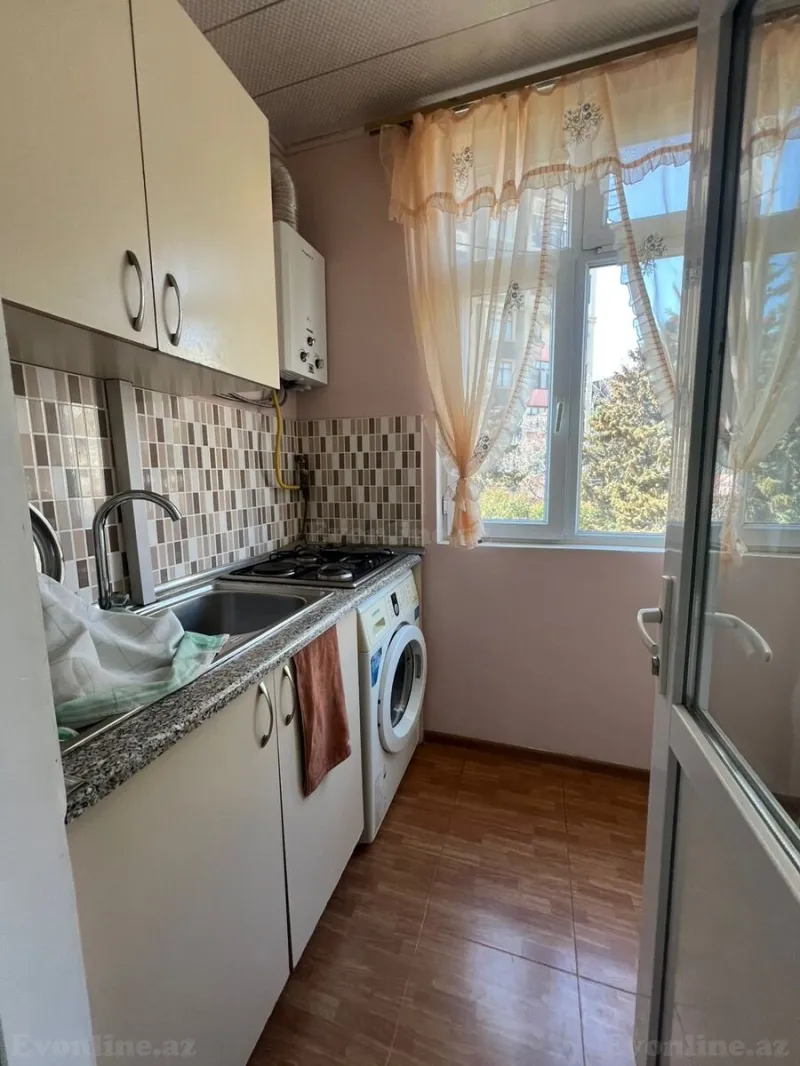 Satılır 3 otaqlı Mənzil Köhnə tikili 55 m² 5-ci mikrorayon - şəkil 6
