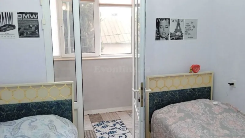Satılır 3 otaqlı Mənzil Köhnə tikili 65 m² Xəzər r.