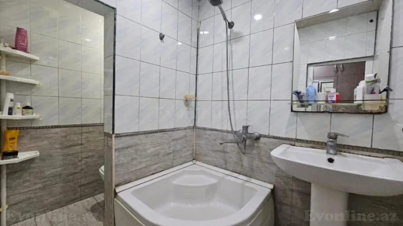 Satılır 2 otaqlı Mənzil Köhnə tikili 65 m² Həzi Aslanov m. - şəkil 5