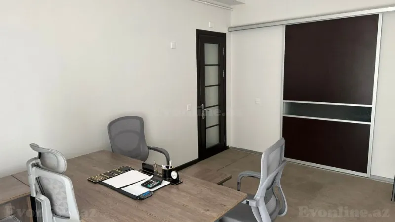 Kirayə verilir 5 otaqlı Mənzil Yeni tikili 220 m² Elmlər Akademiyası m. - şəkil 11