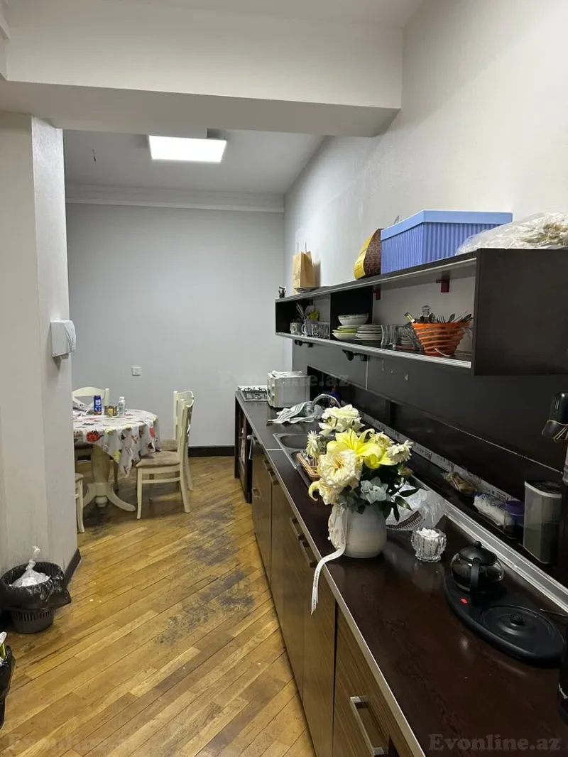 Kirayə verilir 5 otaqlı Mənzil Yeni tikili 220 m² Elmlər Akademiyası m. - şəkil 17