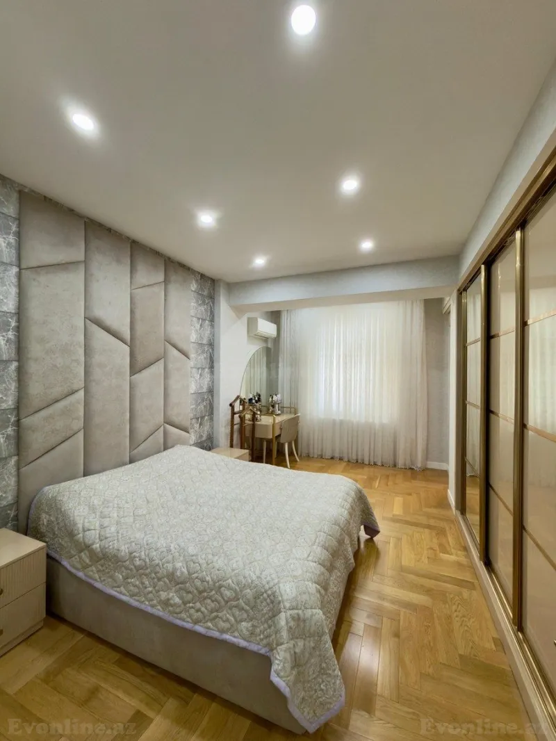 Satılır 5 otaqlı Mənzil Yeni tikili 201 m² Nərimanov r. - şəkil 12