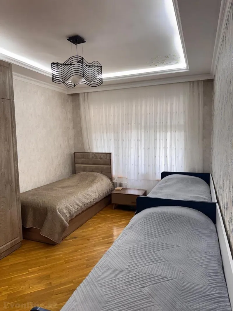 Satılır 4 otaqlı Mənzil Köhnə tikili 90 m² Əhmədli