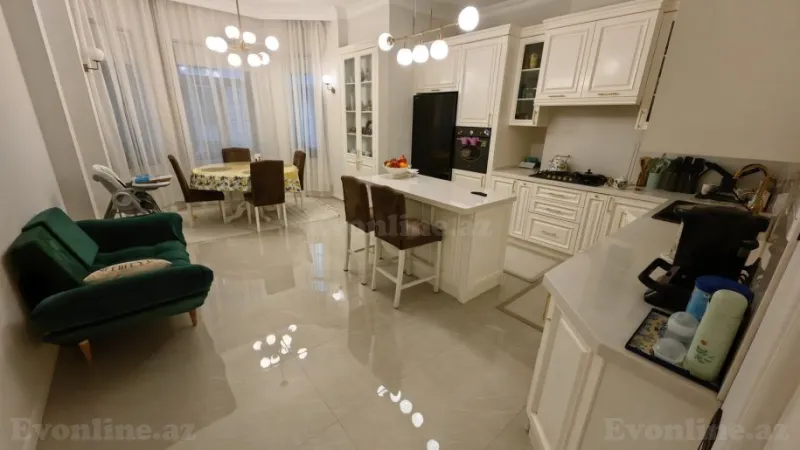 Satılır 4 otaqlı Mənzil Yeni tikili 205 m² İçərişəhər m. - şəkil 12