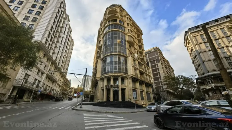 Satılır 4 otaqlı Mənzil Yeni tikili 205 m² İçərişəhər m. - şəkil 29