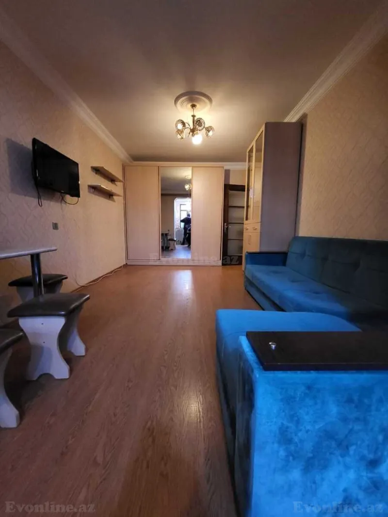 Satılır 2 otaqlı Mənzil Köhnə tikili 34 m² Neftçilər m. - şəkil 3