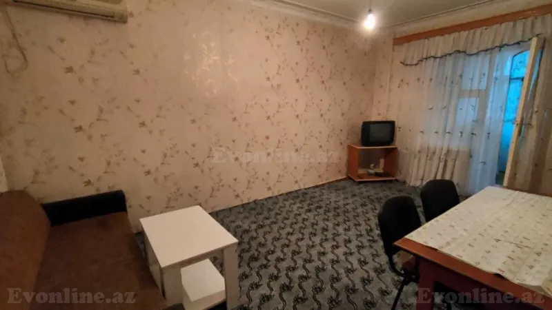 Satılır 3 otaqlı Mənzil Köhnə tikili 90 m² İnşaatçılar m. - şəkil 2