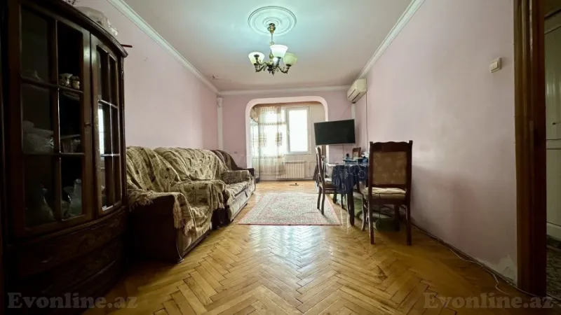 Satılır 3 otaqlı Mənzil Köhnə tikili 70 m² Neftçilər m. - şəkil 3