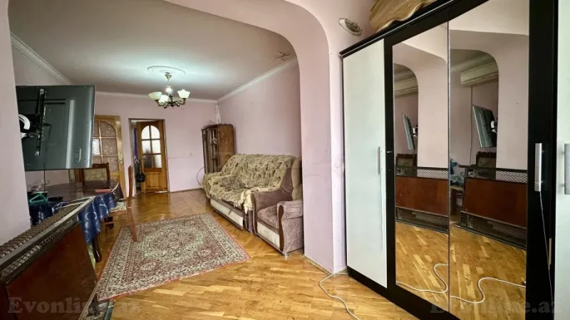 Satılır 3 otaqlı Mənzil Köhnə tikili 70 m² Neftçilər m. - şəkil 4