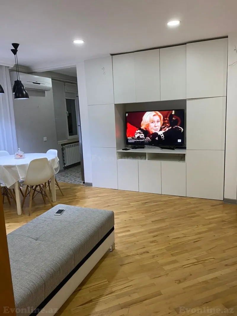 Satılır 2 otaqlı Mənzil Köhnə tikili 50 m² Nəsimi r. - şəkil 4