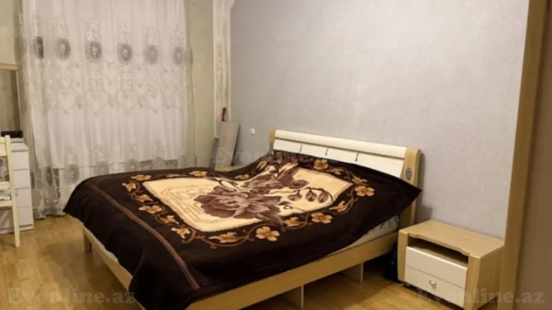 Satılır 2 otaqlı Mənzil Köhnə tikili 65 m² Yasamal r. - şəkil 2