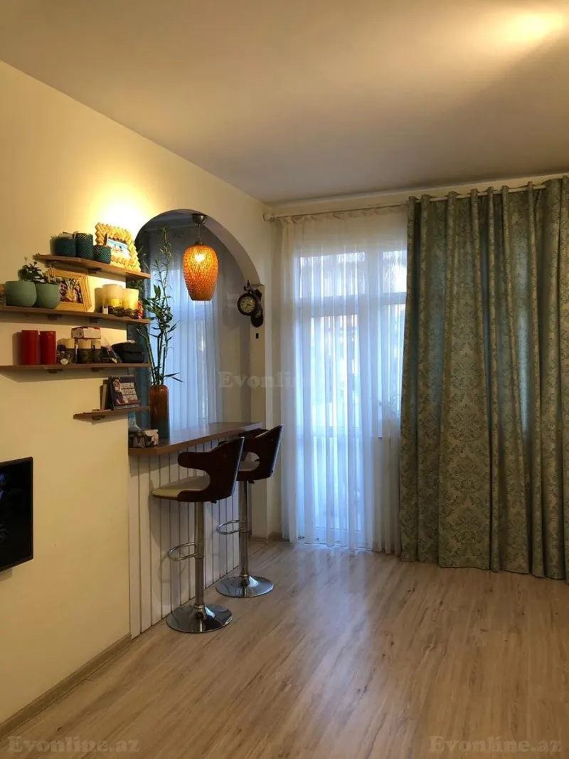 Satılır 2 otaqlı Mənzil Köhnə tikili 52 m² 2-ci mikrorayon