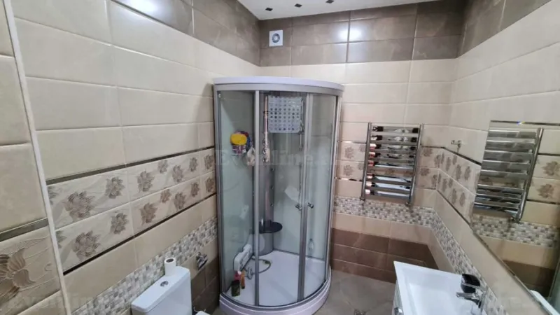 Kirayə verilir 4 otaqlı Mənzil Yeni tikili 165 m² Nizami m. - şəkil 12