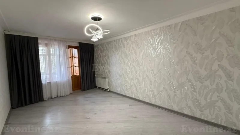 Satılır 3 otaqlı Mənzil Köhnə tikili 75 m² 8-ci kilometr