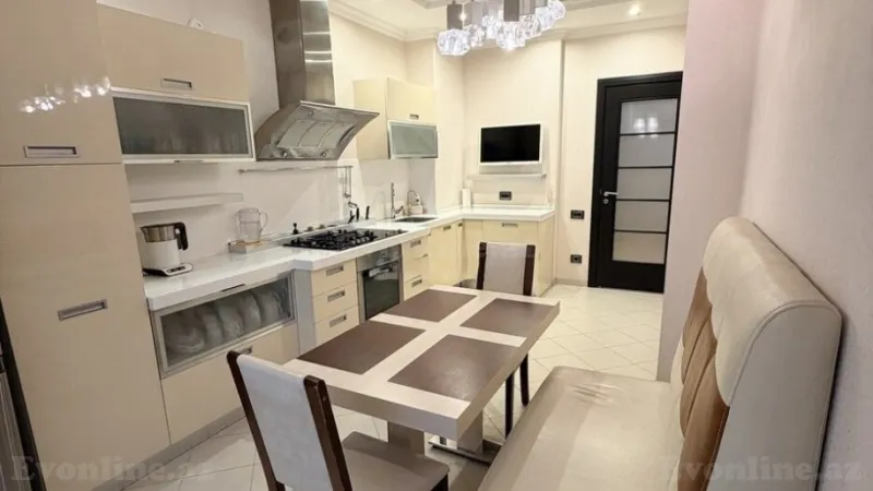 Satılır 4 otaqlı Mənzil Yeni tikili 147 m² Yasamal - şəkil 8