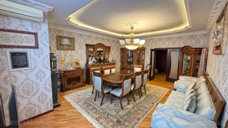 Satılır 3 otaqlı Mənzil Yeni tikili 150 m² 8 Noyabr m.