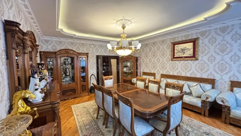 Satılır 3 otaqlı Mənzil Yeni tikili 150 m² 8 Noyabr m. - şəkil 2