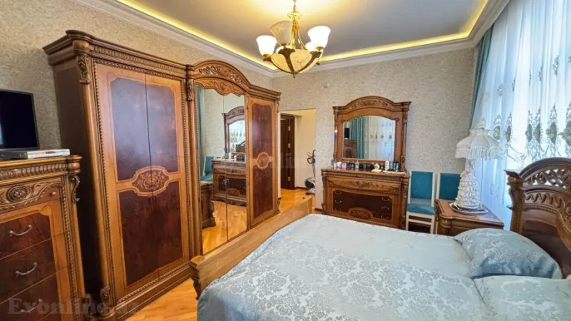 Satılır 3 otaqlı Mənzil Yeni tikili 150 m² 8 Noyabr m. - şəkil 4