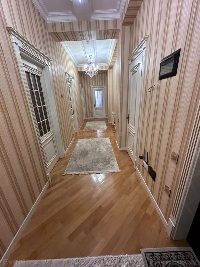 Satılır 3 otaqlı Mənzil Yeni tikili 140 m² 1-ci mikrorayon