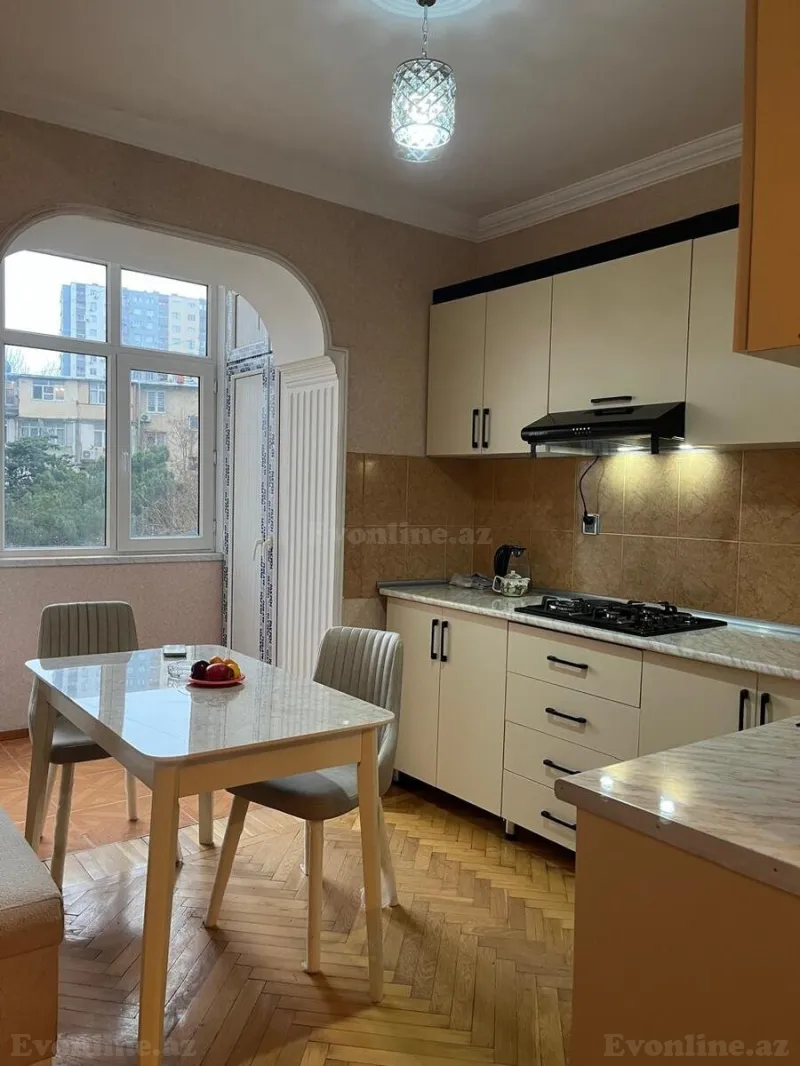 Kirayə verilir 3 otaqlı Mənzil Köhnə tikili 80 m² Qara Qarayev m. - şəkil 8