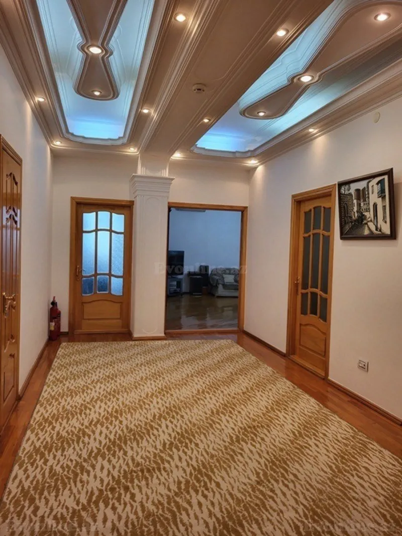 Kirayə verilir 4 otaqlı Mənzil Yeni tikili 150 m² 28 May m. - şəkil 2