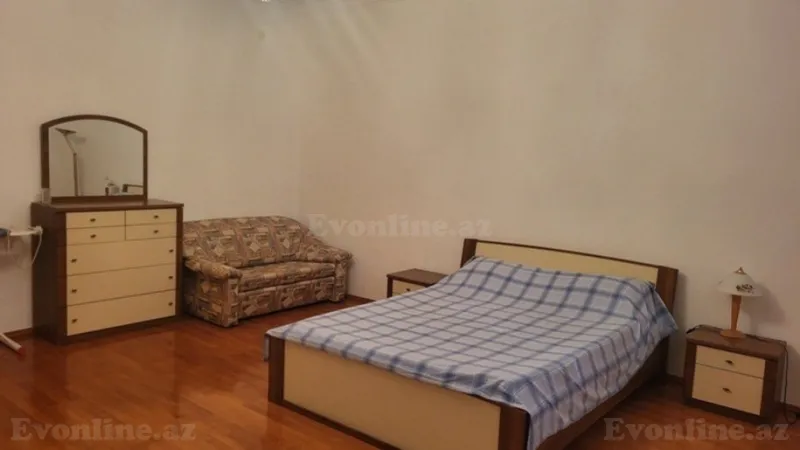 Kirayə verilir 4 otaqlı Mənzil Yeni tikili 150 m² 28 May m. - şəkil 9