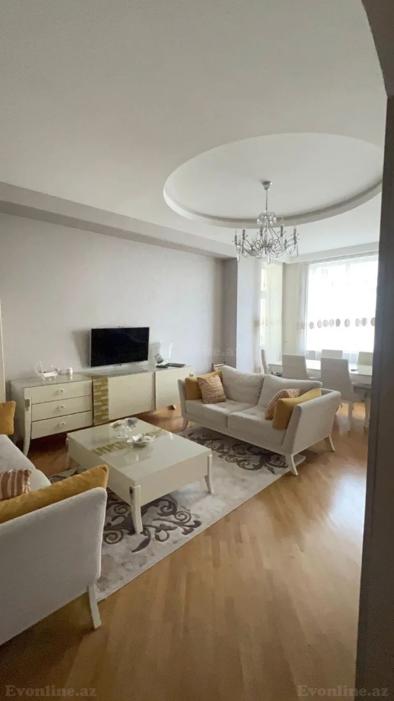 Satılır 3 otaqlı Mənzil Yeni tikili 105 m² Qara Qarayev m.