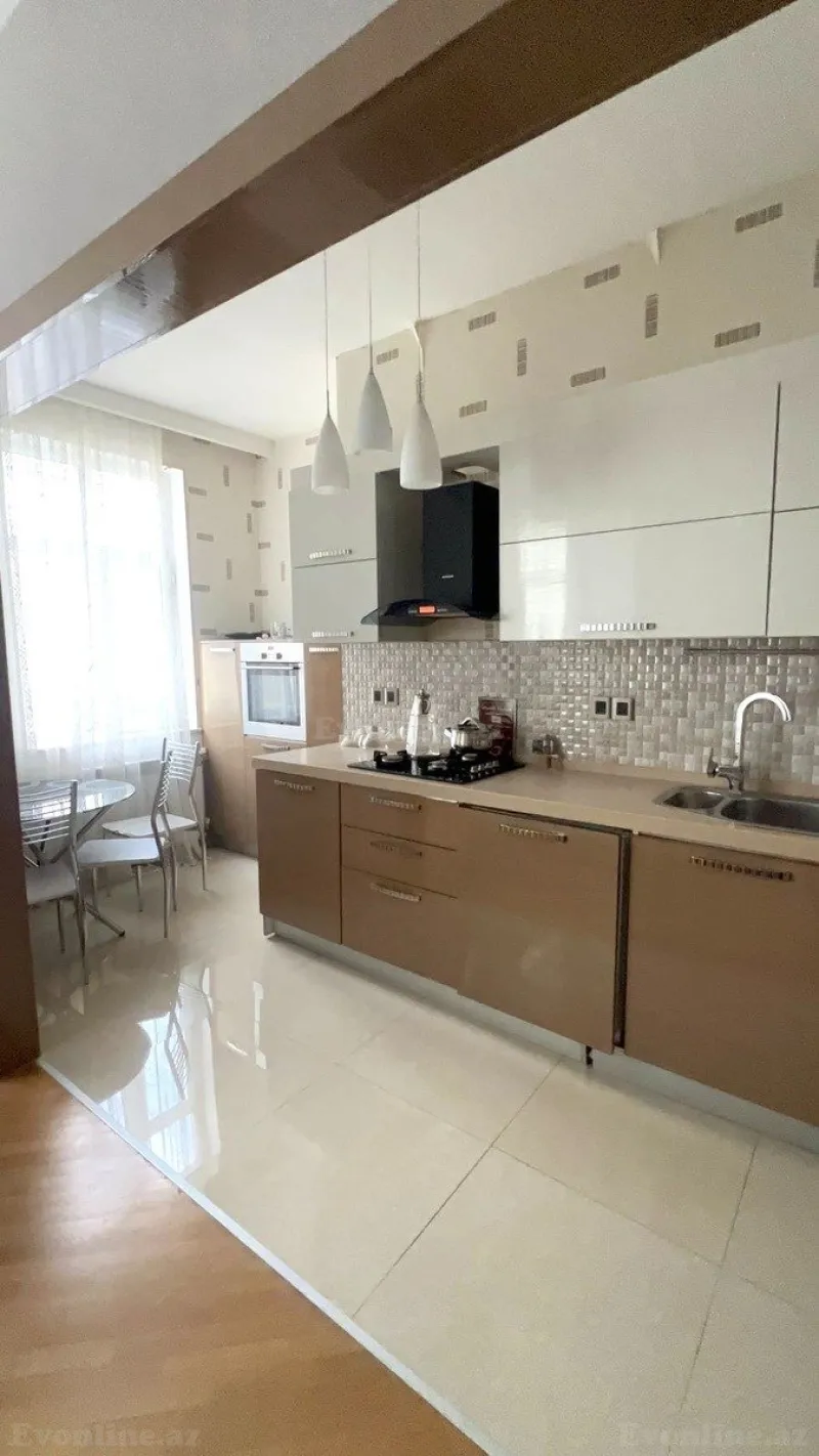Satılır 3 otaqlı Mənzil Yeni tikili 105 m² Qara Qarayev m. - şəkil 2
