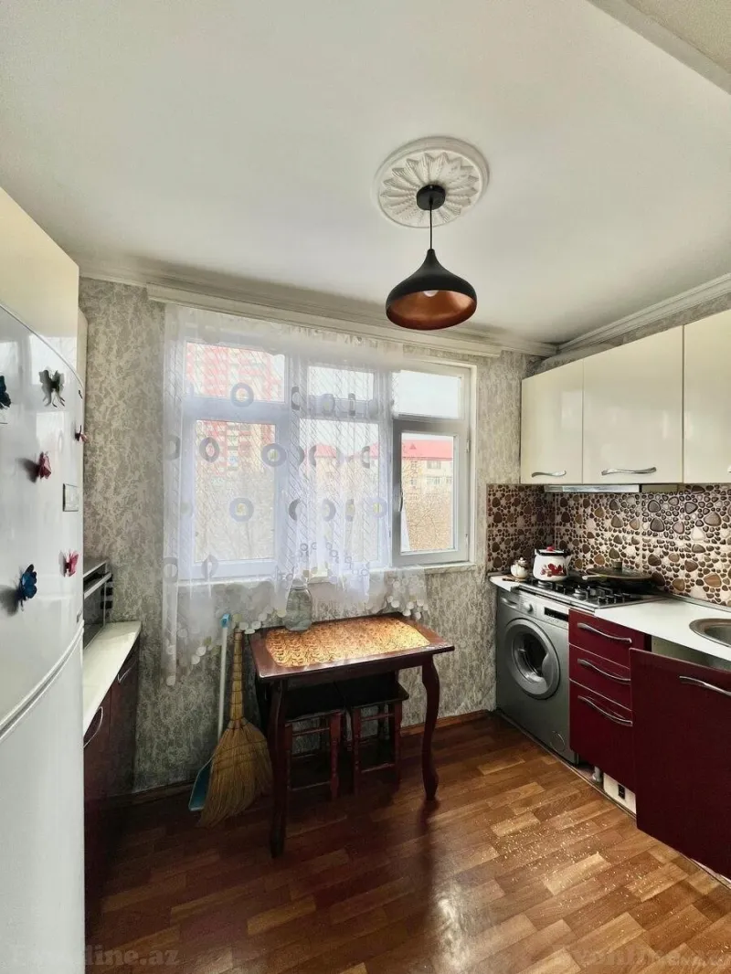 Kirayə verilir 3 otaqlı Mənzil Köhnə tikili 65 m² Neftçilər m. - şəkil 7