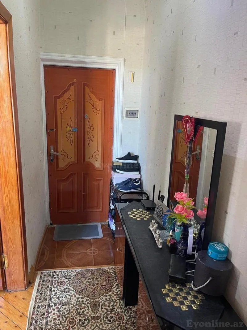 Satılır 2 otaqlı Mənzil Köhnə tikili 50 m² Yeni Yasamal - şəkil 3