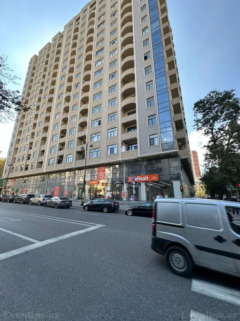 Satılır 3 otaqlı Mənzil Yeni tikili 141 m² Nəsimi r.