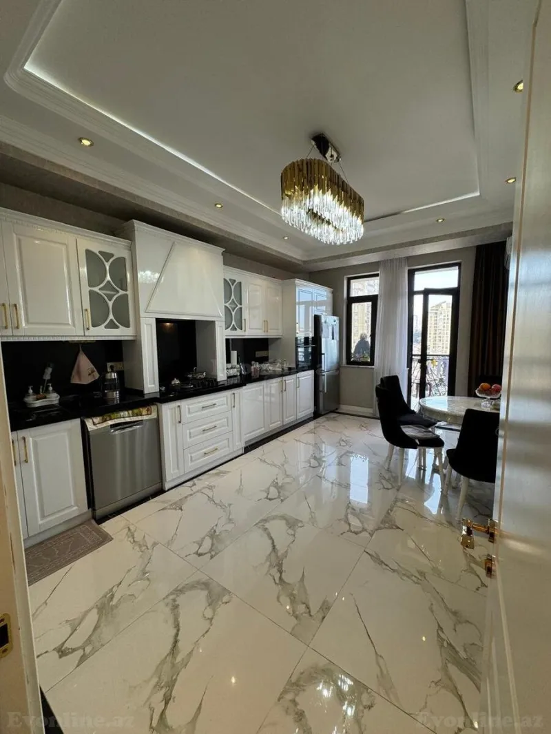 Satılır 4 otaqlı Mənzil Yeni tikili 160 m² Nərimanov r. - şəkil 4