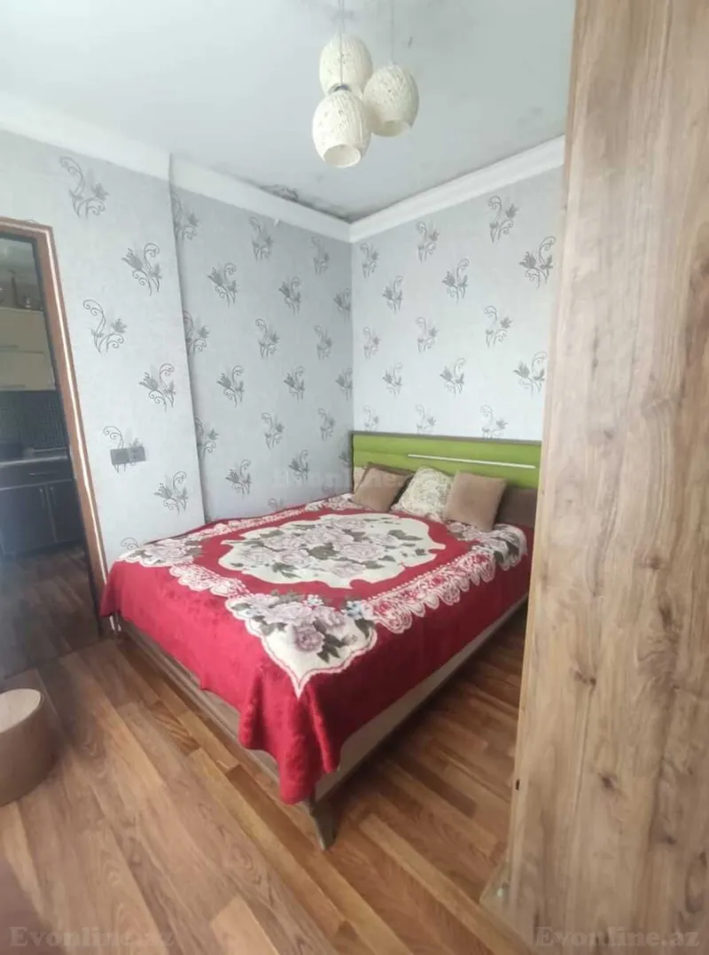Satılır 2 otaqlı Mənzil Köhnə tikili 45 m² Qaraçuxur - şəkil 2