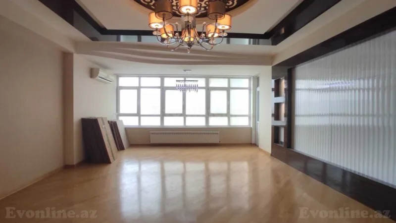 Satılır 3 otaqlı Mənzil Yeni tikili 135 m² Qara Qarayev m. - şəkil 2