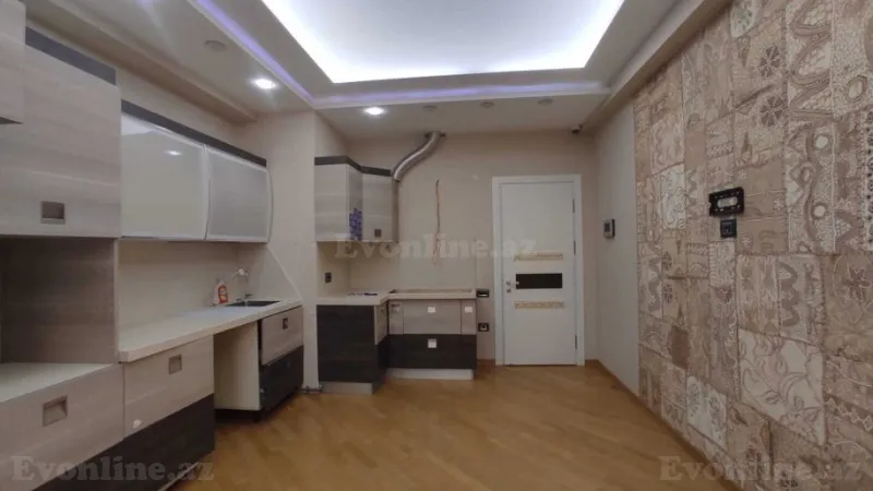 Satılır 3 otaqlı Mənzil Yeni tikili 135 m² Qara Qarayev m. - şəkil 13