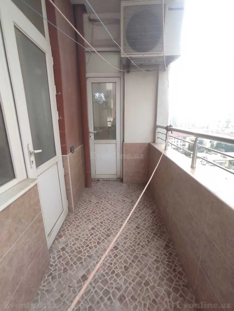 Satılır 3 otaqlı Mənzil Yeni tikili 135 m² Qara Qarayev m. - şəkil 21