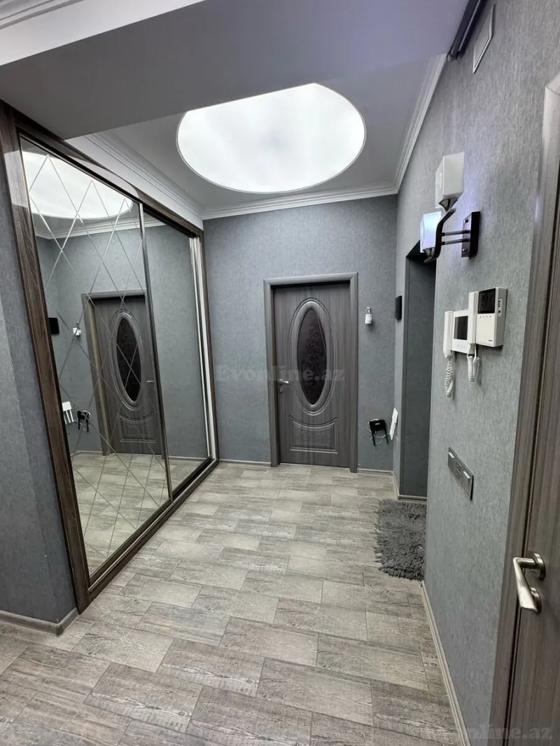 Kirayə verilir 3 otaqlı Mənzil Yeni tikili 130 m² Bayıl - şəkil 13