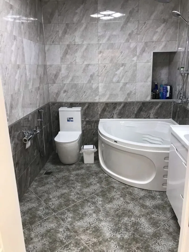 Satılır 2 otaqlı Mənzil Yeni tikili 98 m² Nəsimi r. - şəkil 15