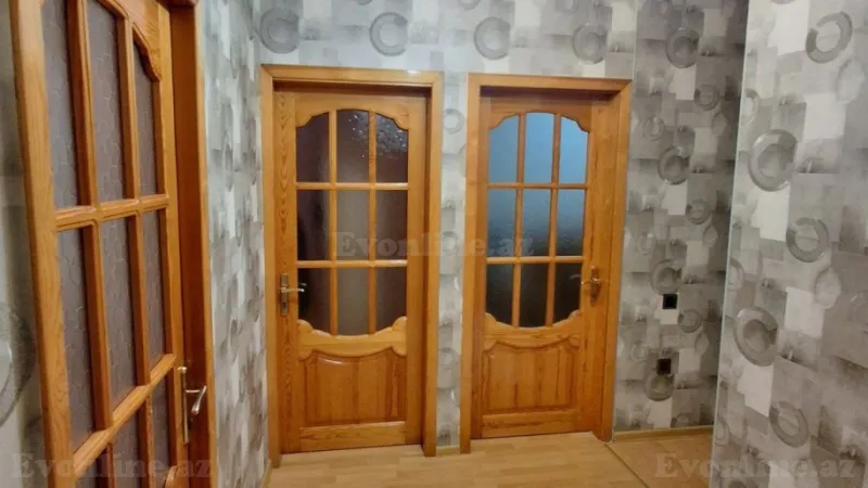 Satılır 3 otaqlı Mənzil Köhnə tikili 85 m² 8-ci mikrorayon