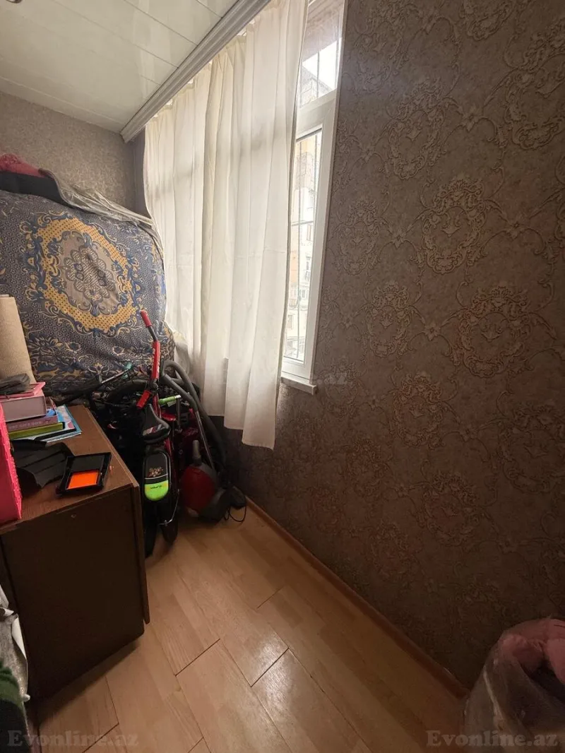 Satılır 4 otaqlı Mənzil Köhnə tikili 130 m² Yasamal - şəkil 14